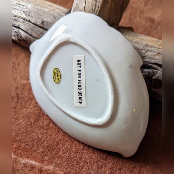 Porcelain Leaf Collectible 22kt Gold Trim Genuine Porcelain Dish In Original Box - Picture 9 of 10